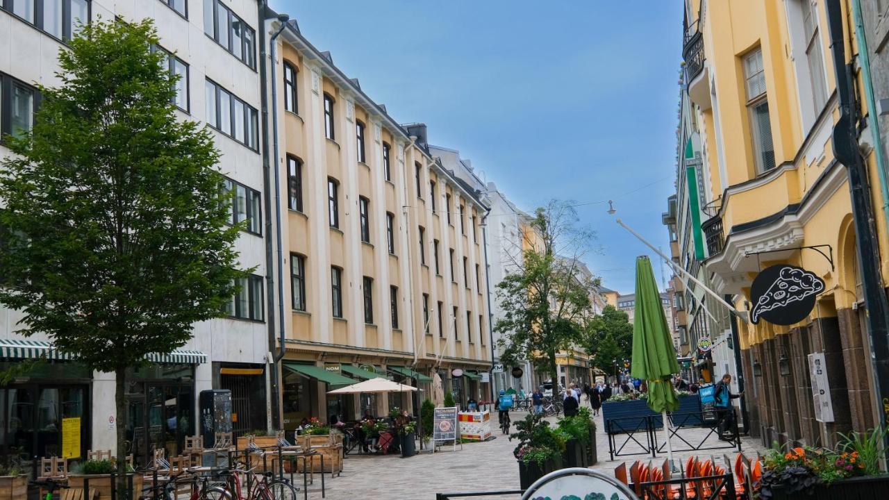Nice Studio Apartment On A Pedestrian Street เฮลซิงกิ ภายนอก รูปภาพ