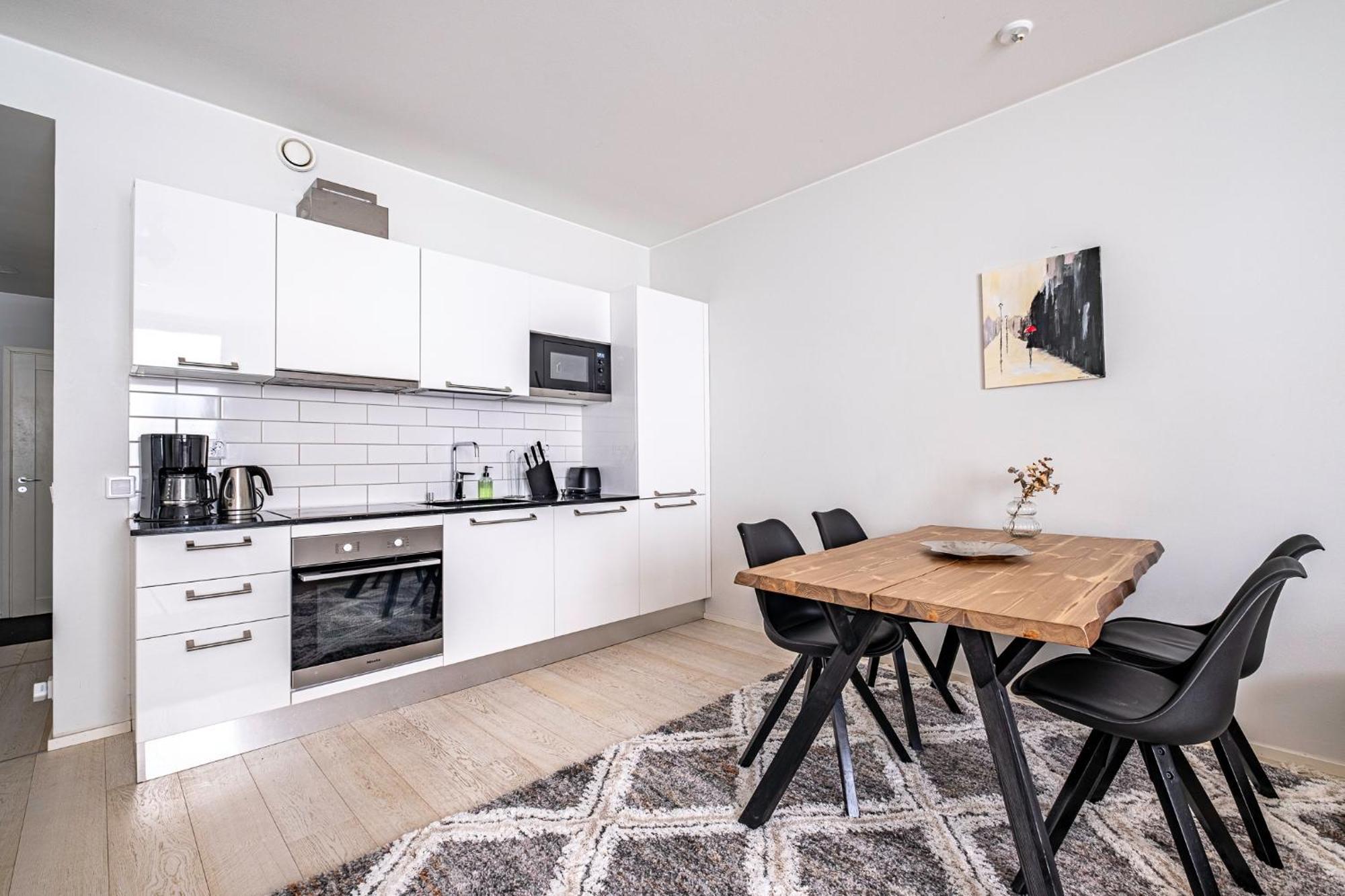 Nice Studio Apartment On A Pedestrian Street เฮลซิงกิ ภายนอก รูปภาพ