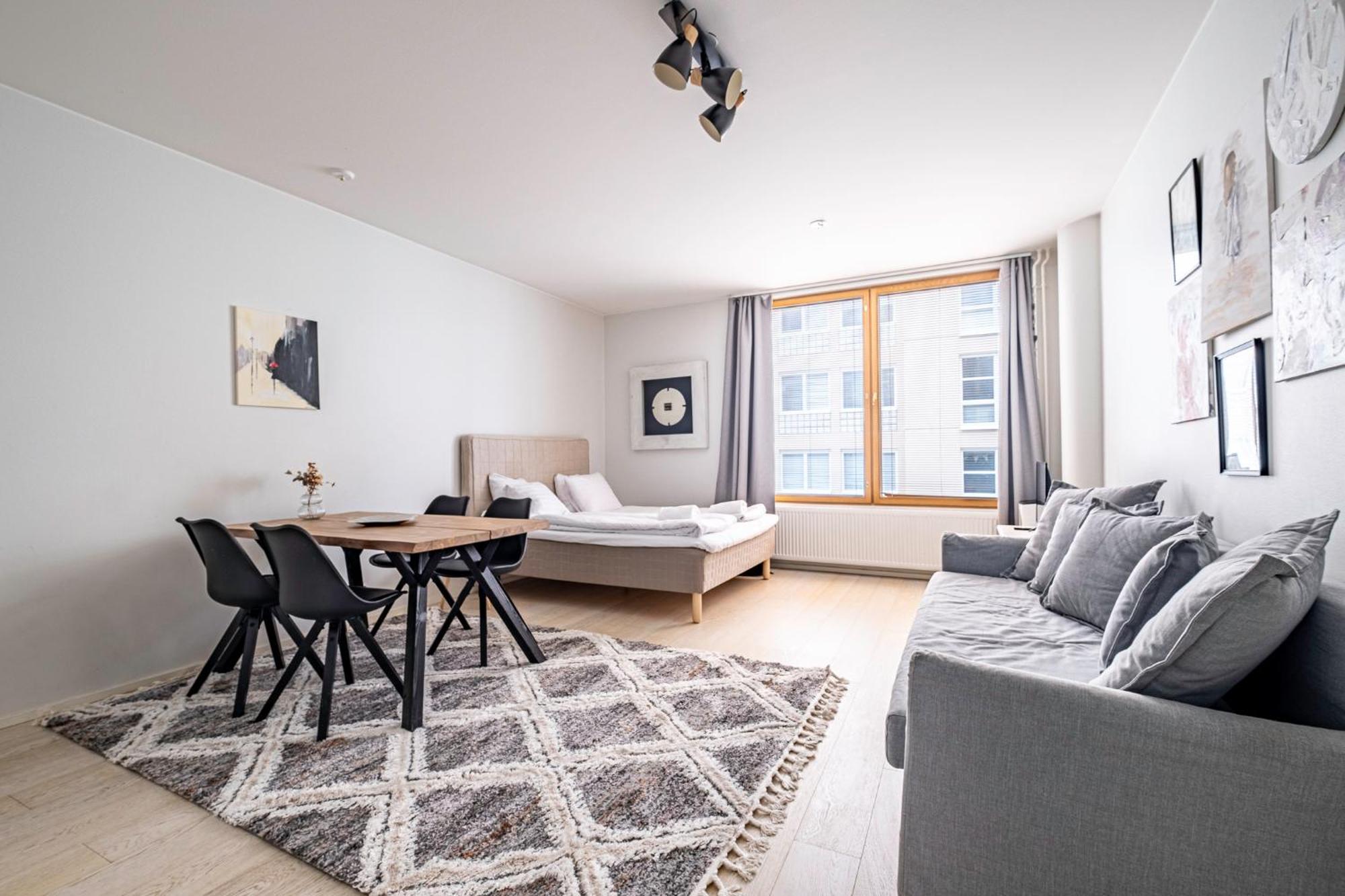 Nice Studio Apartment On A Pedestrian Street เฮลซิงกิ ภายนอก รูปภาพ